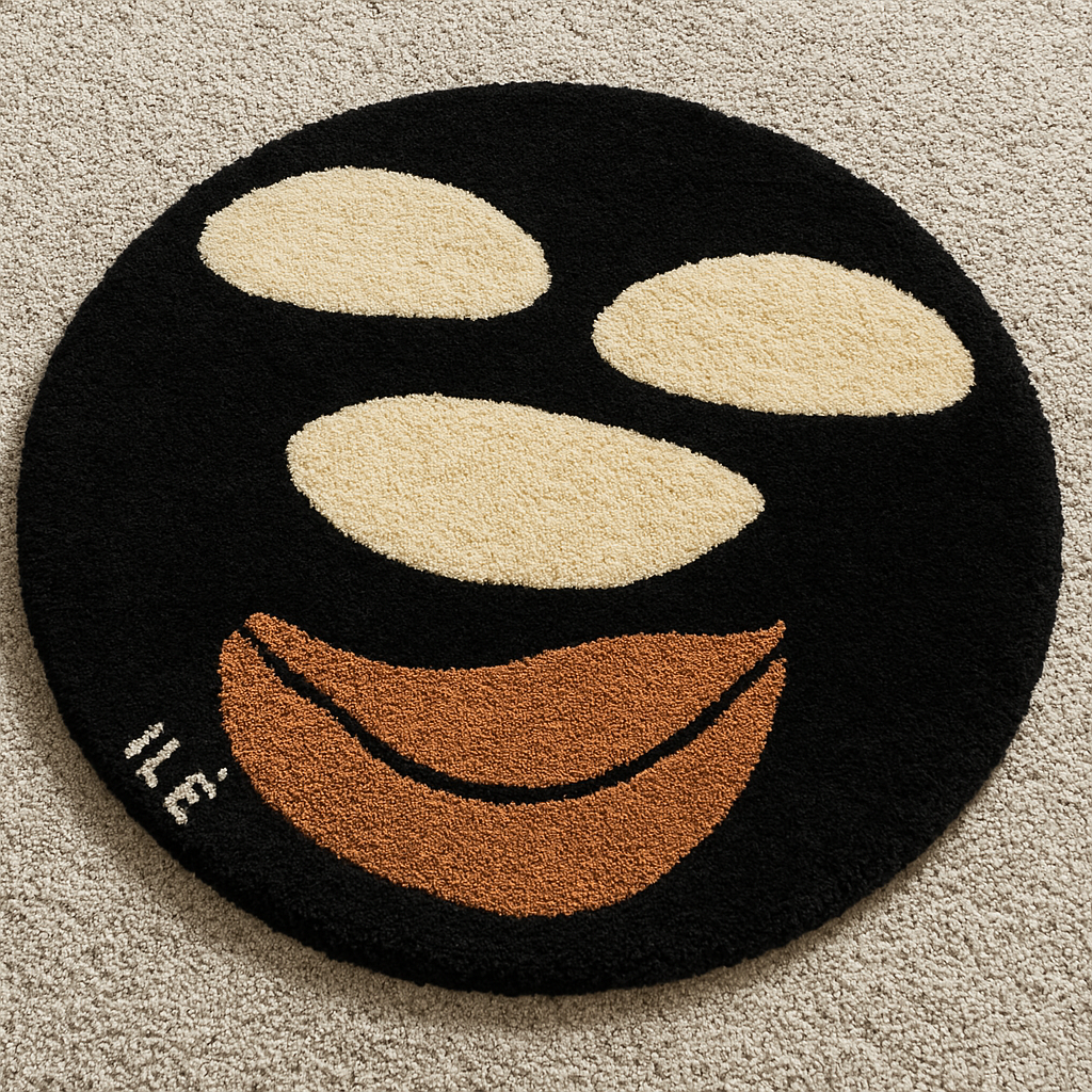 Rug: Smug, ~ 1.2m Diameter (2 Variants)