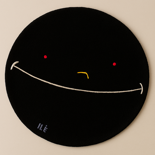 Rug: Big Smile, Big Problem, ~ 1.2m Diameter